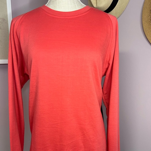 NWT Six Lincoln New York Medium beautiful coral color sweatshirt. - Picture 2 of 9